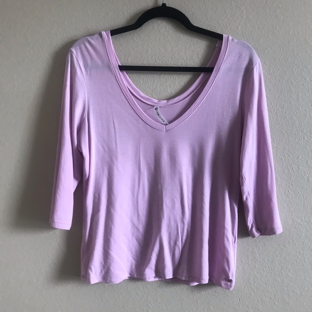 Fabletics shirt